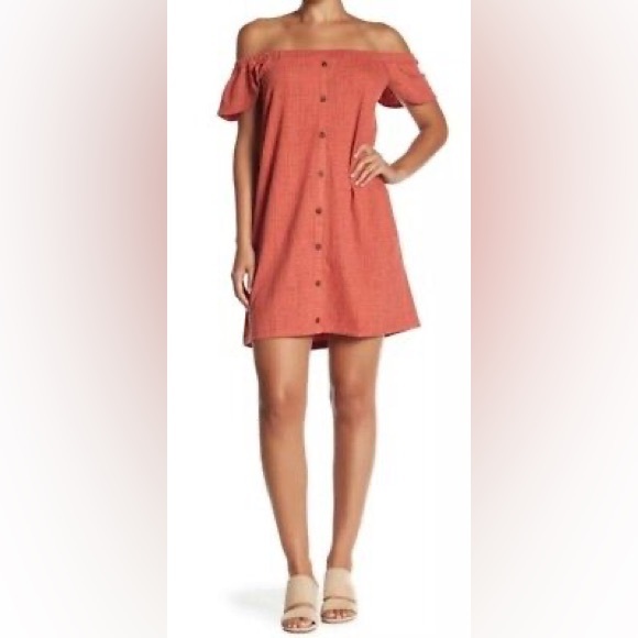 Madewell. Texture & Thread, Off-Shoulder, Rust Button Front Mini Dress. Small - Picture 3 of 10